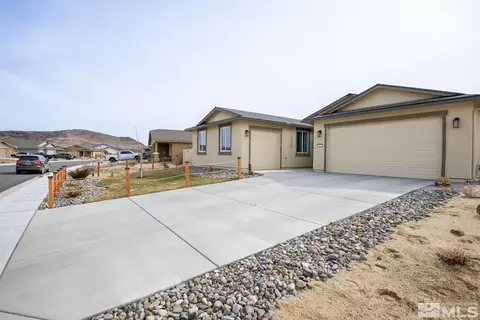 111 Alamosa St, Dayton, NV 89403