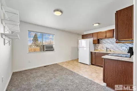 24 E Gault Way, Sparks, NV 89431 photo 9