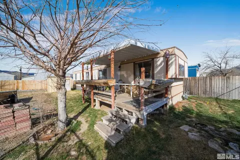 150 Hall St, Dayton, NV 89403