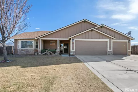 817 Laca St, Dayton, NV 89403