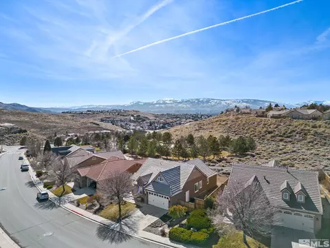 5239 Vista Heights Dr, Sparks, NV 89436