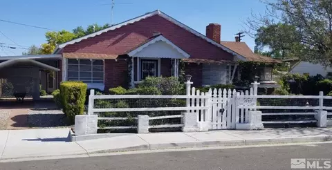 1530 F St, Sparks, NV 89431