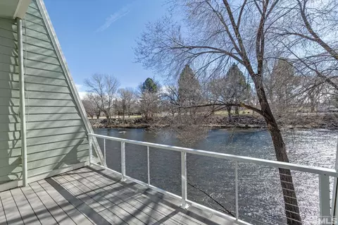 2010 Dickerson Rd, Reno, NV 89503