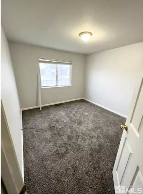 1107 Dixie Ln, Fernley, NV 89408 photo 7