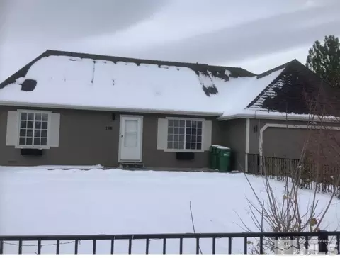 200 Date Palm Dr, Sparks, NV 89441