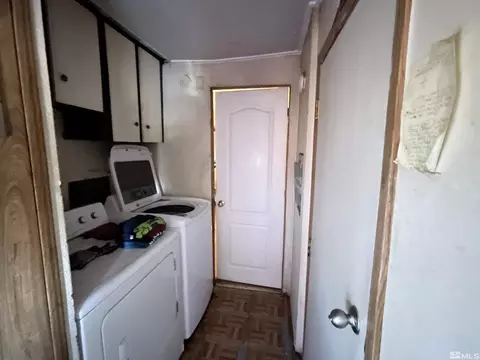 175 E 8th Ave, Sun Valley, NV 89433 photo 8