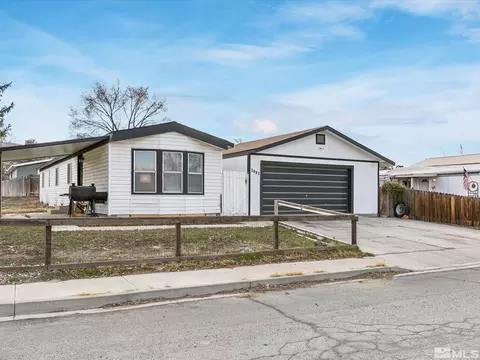 1093 Scott Dr, Fernley, NV 89408