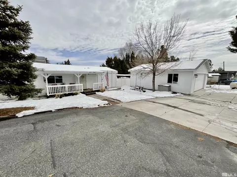220 Danforth Dr, Sun Valley, NV 89433 photo 2