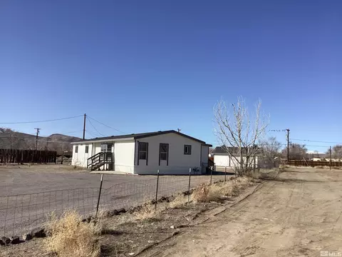 3675 Cypress St, Silver Springs, NV 89429