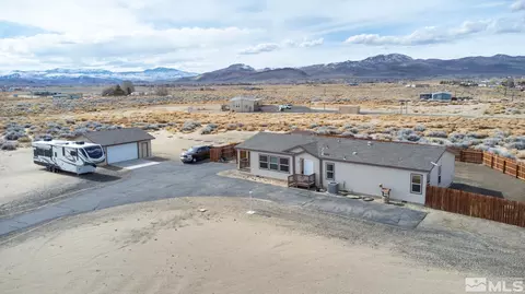 7565 Tamarack Ave, Silver Springs, NV 89429