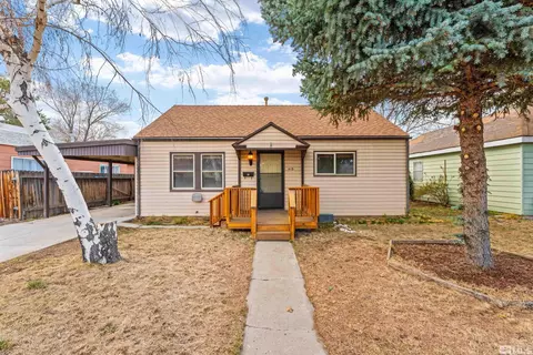 419 Stanford Way, Sparks, NV 89431