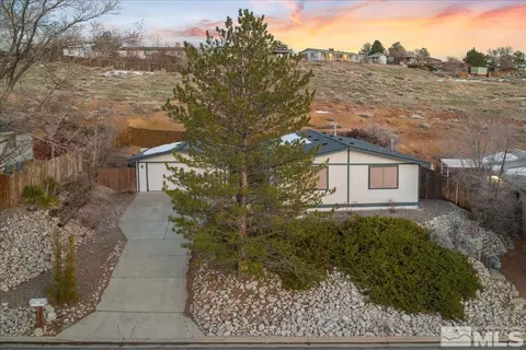 410 Summerhill, Sun Valley, NV 89433