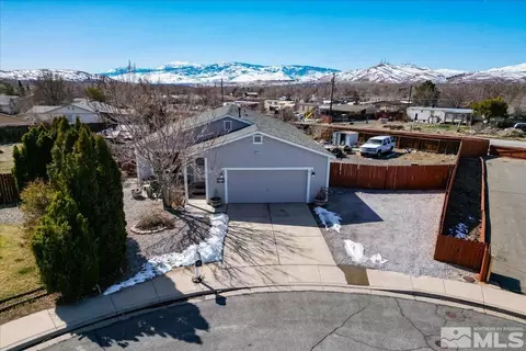 5884 Wishbone Ct, Sun Valley, NV 89433