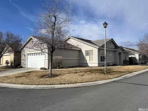 10401 Summershade Ln, Reno, NV 89521