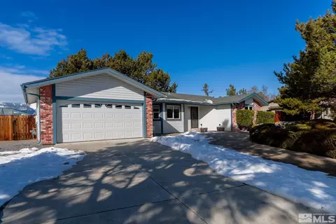 25 Mule Deer Dr, Reno, NV 89523