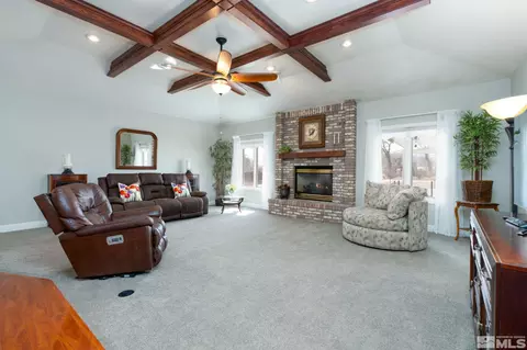 615 Carson River Dr, Fallon, NV 89406 photo 5