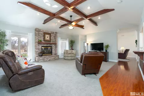 615 Carson River Dr, Fallon, NV 89406 photo 3