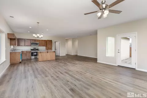 2441 Verona Dr, Fallon, NV 89406 photo 3