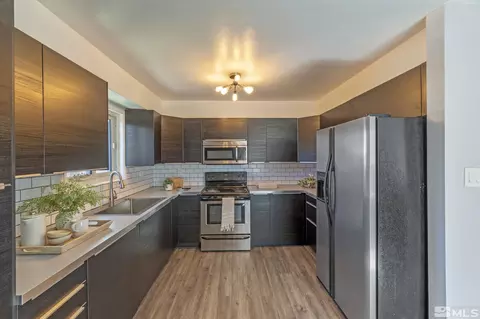 1985 Phillips, Reno, NV 89509 photo 11