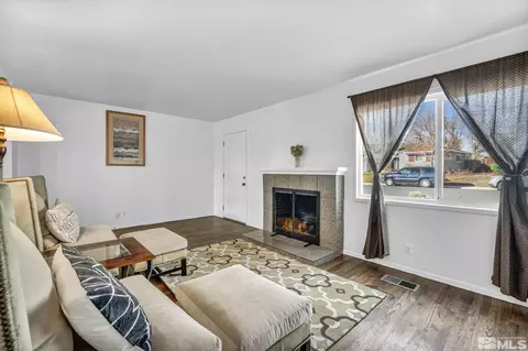 750 Bowman Dr, Reno, NV 89503