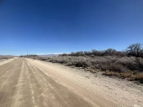 21 Old Emigrant Rd, Lovelock, NV 89419