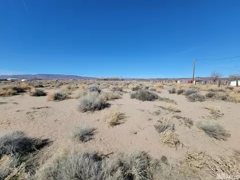 3360 E Second St, Silver Springs, NV 89429