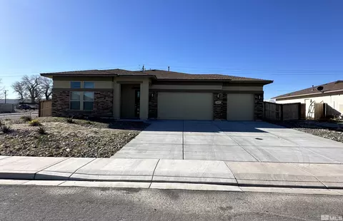 163 Pelican Way, Fernley, NV 89408