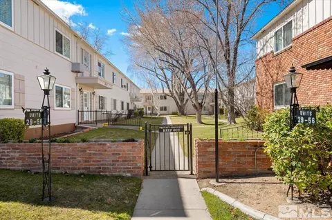 1945 4th St #36, Sparks, NV 89431