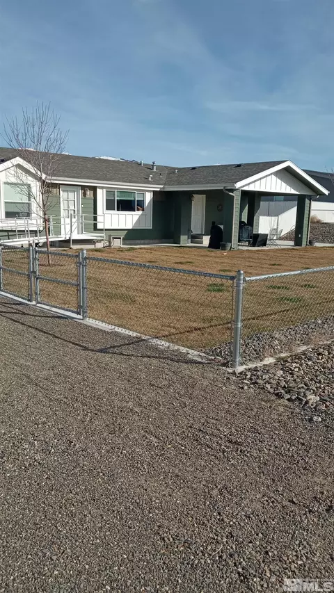 6445 S Brinkerhoff Ct, Winnemucca, NV 89445