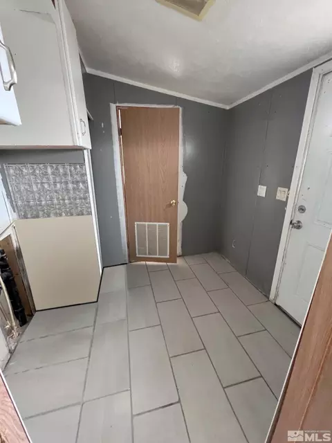 4020 Eureka Ave, Crescent Valley, NV 89821 photo 3