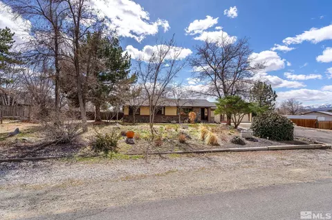 140 Leo Dr, Sparks, NV 89441