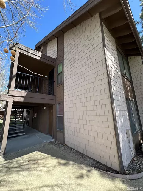 1465 E Peckham Ln #56, Reno, NV 89502