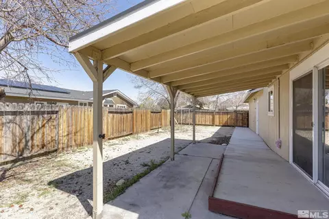 2209 Glen Vista Dr, Sparks, NV 89434 | 20 Photos - Movoto