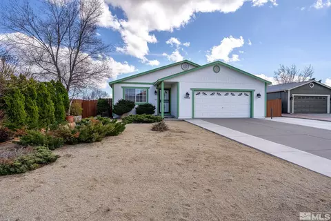6380 Mohegan Ct, Sun Valley, NV 89433