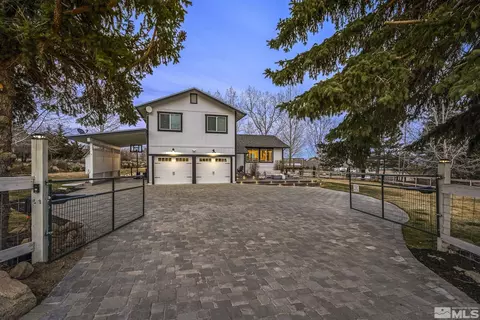 15890 Caswell Ln, Reno, NV 89511