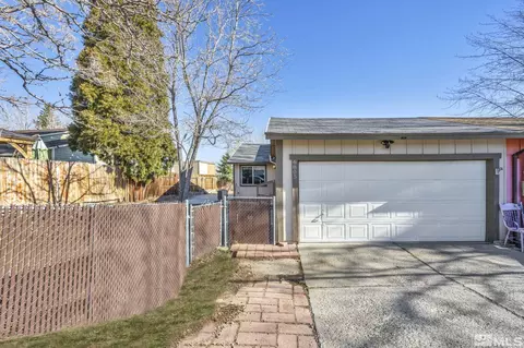 6805 Peppermint Dr, Reno, NV 89506
