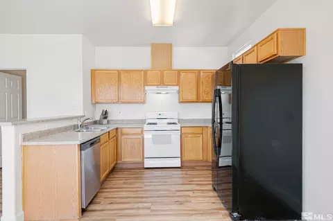 602 E Northpointe Circle Dr, Dayton, NV 89403 photo 9