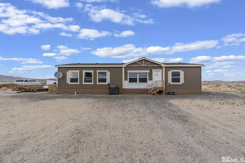 1900 Badger St, Silver Springs, NV 89429