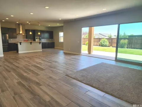 697 Raptor Way, Fernley, NV 89408