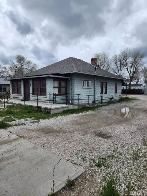 356 S Taylor St, Fallon, NV 89406 photo 2
