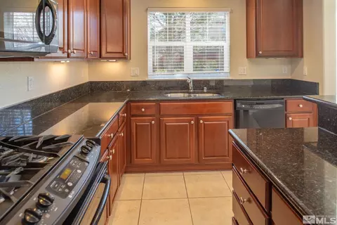 2150 Falling Star Loop, Reno, NV 89523 photo 18