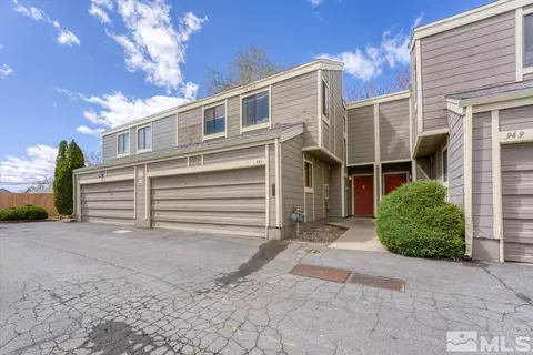 943 Adrian Way, Sparks, NV 89431