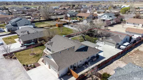 1935 Steven Dr, Fallon, NV 89406 photo 2
