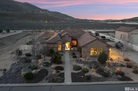 205 Serenade Dr, Sparks, NV 89441