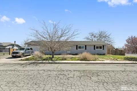240 Sandia Dr, Fernley, NV 89408