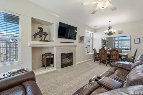 9559 Mammoth Ct, Reno, NV 89521 photo 14