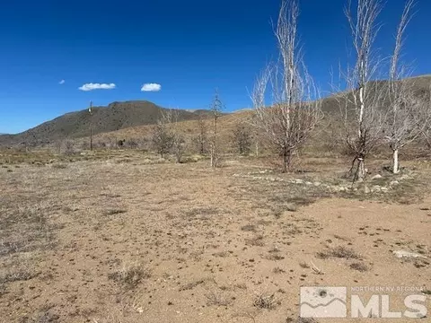 890 Eastside Ln, Coleville, CA 96107 photo 5