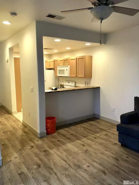 326 E 7th St, Reno, NV 89512 photo 8