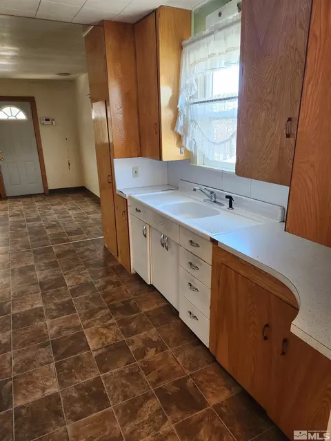 27 E Bridge St, Yerington, NV 89447 photo 15