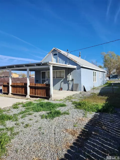 27 E Bridge St, Yerington, NV 89447 photo 5